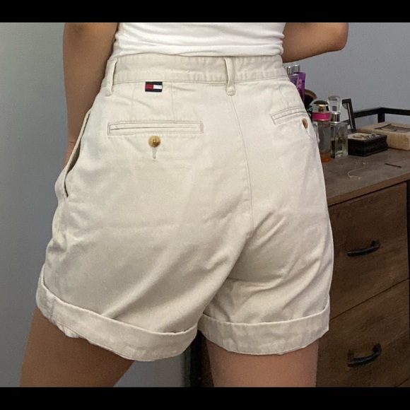 Tommy Hilfiger Shorts - Picture 2 of 6